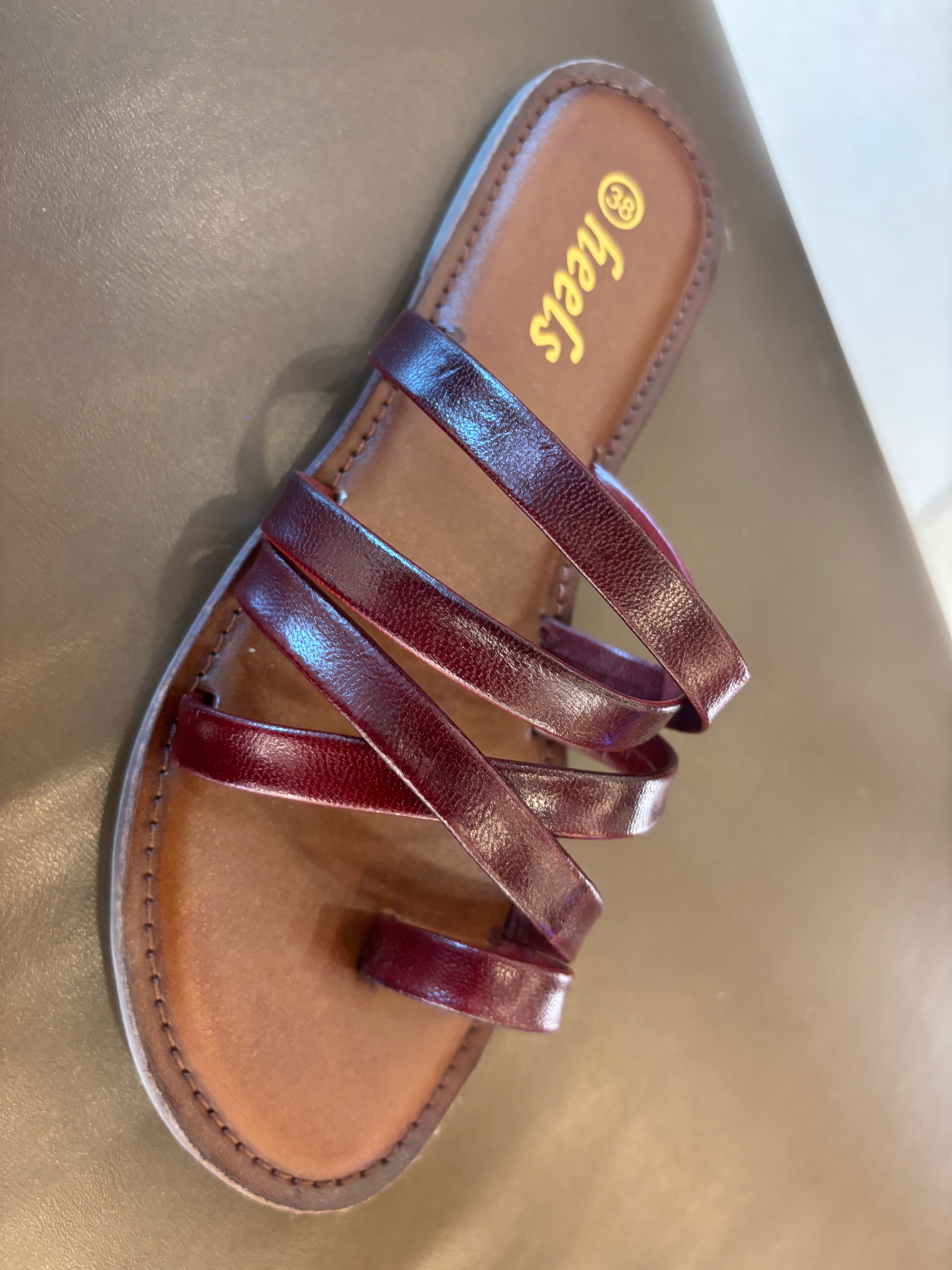 Delilah Leather Thumb Strap Flat Sliders