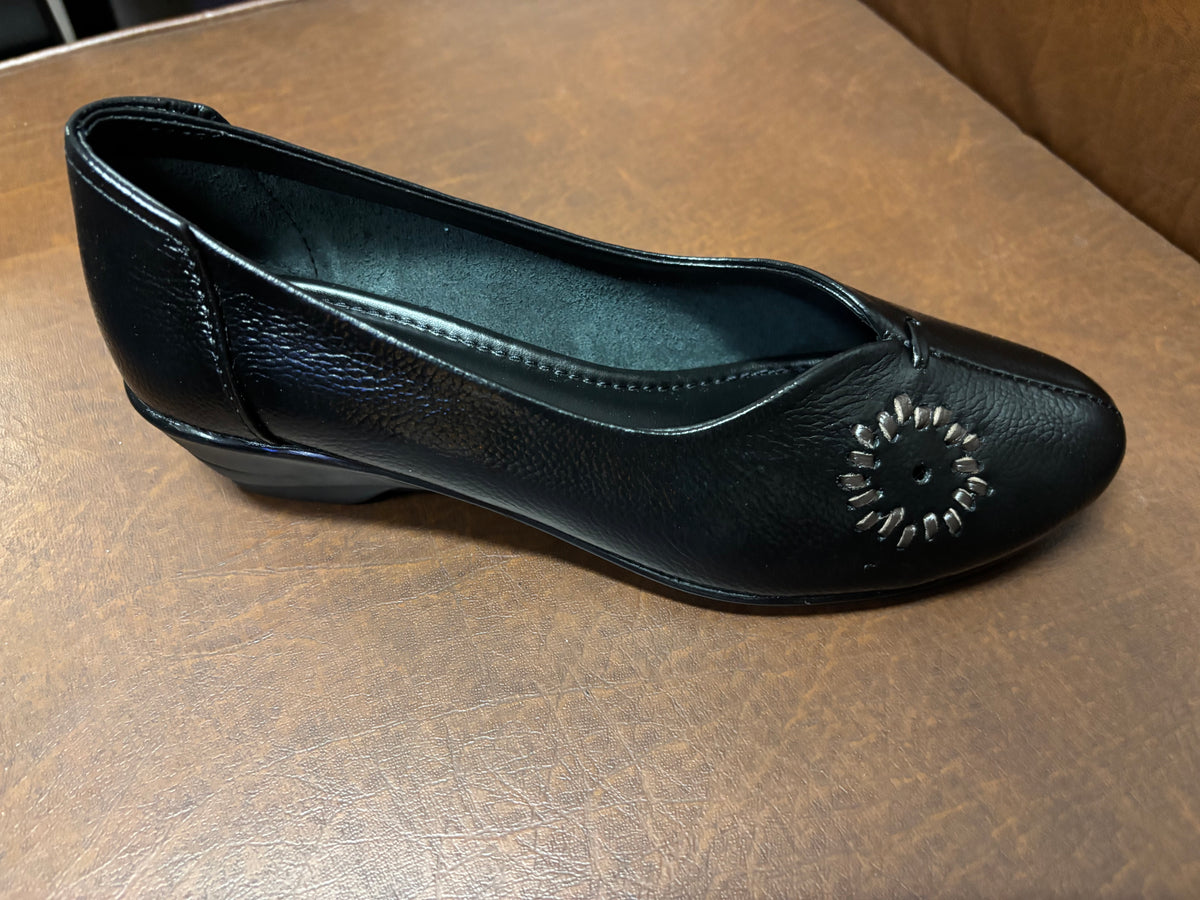 Lina Leather Wedge Ballerinas