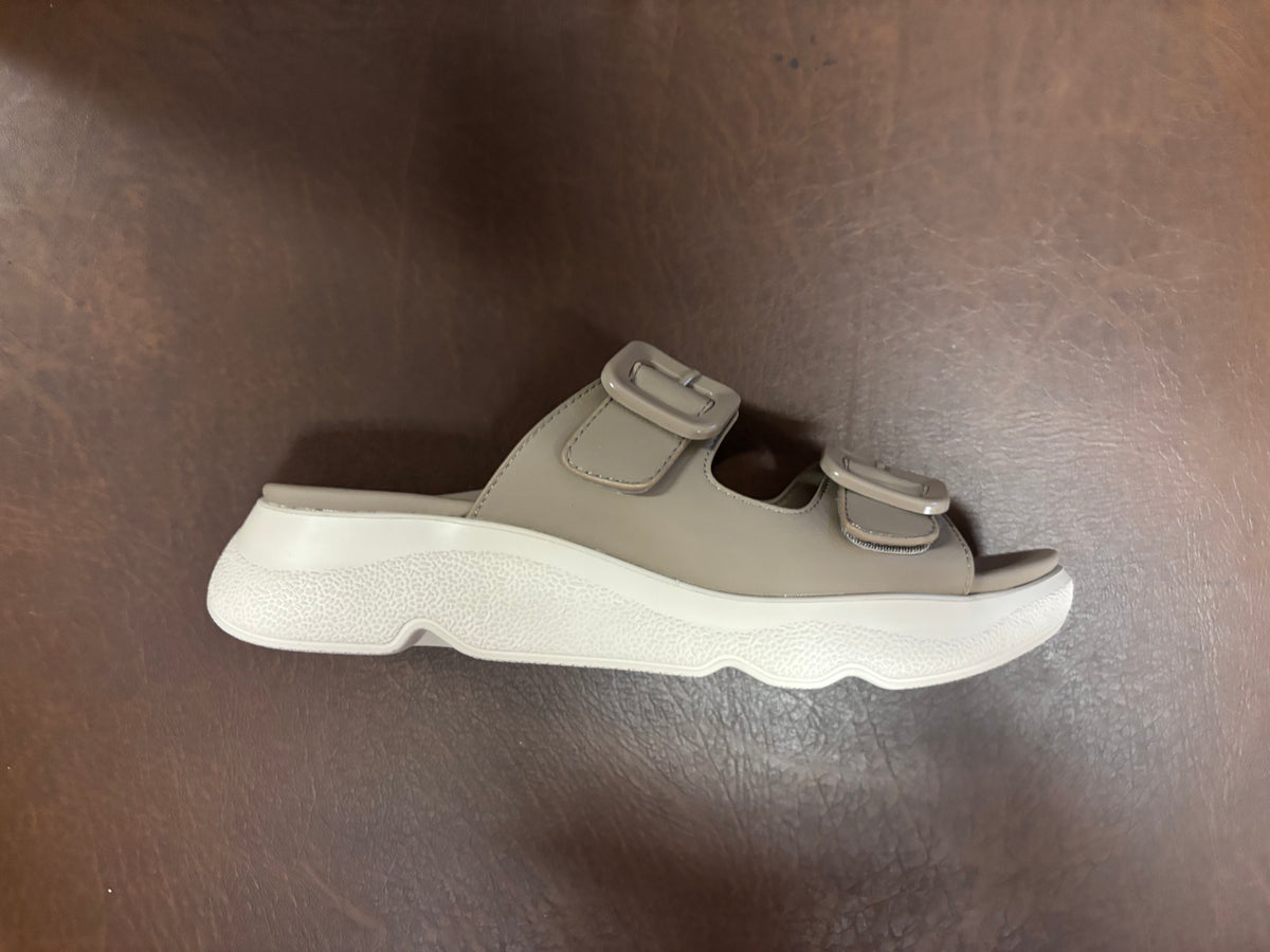 Suzy Lite Comfort Chunky Summer Slippers in Khaki - The Heels India