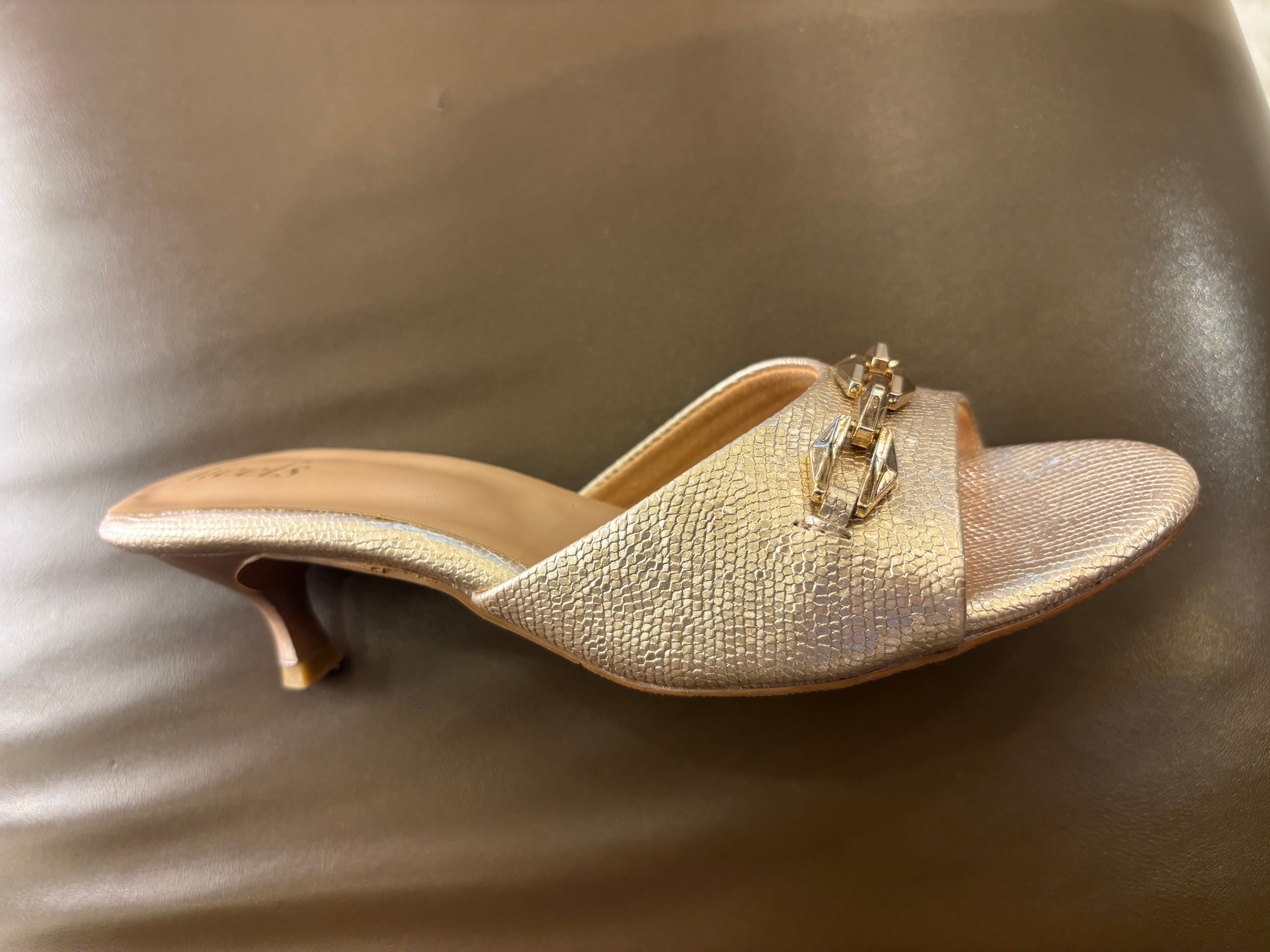 Kim Premium Peep Toe Slip On Kitten Heels