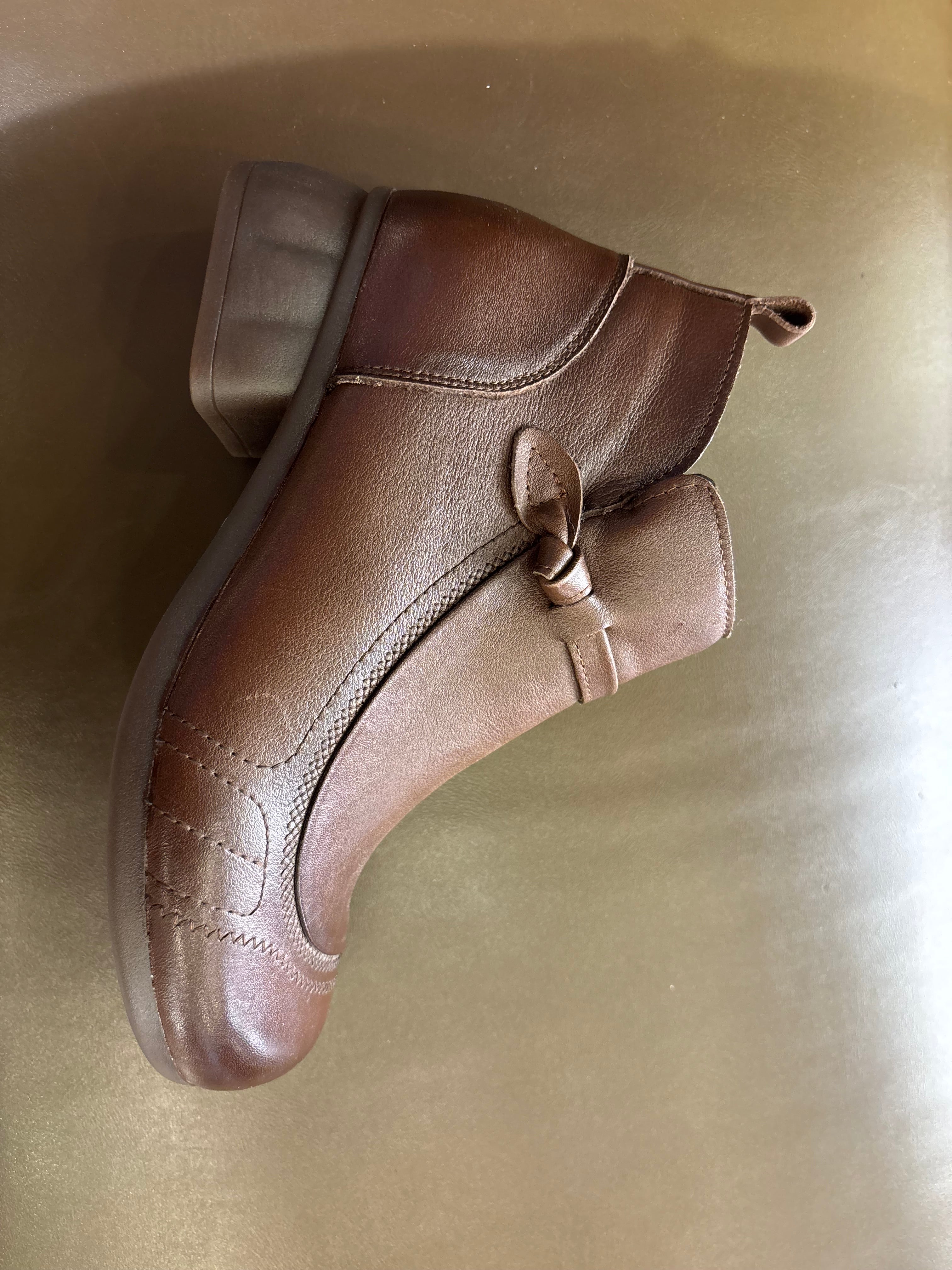 Hyde Leather Comfort Ankle Zip Boots