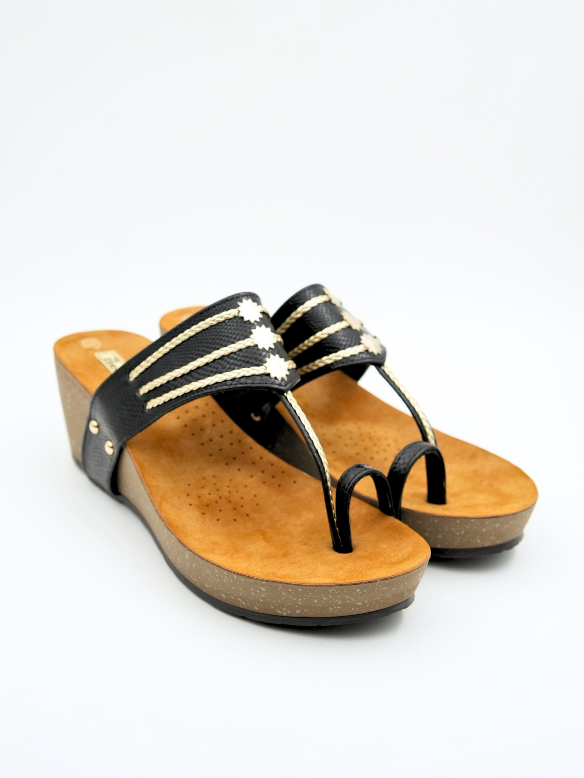 Zehra Wedge Heel Kohlapuris