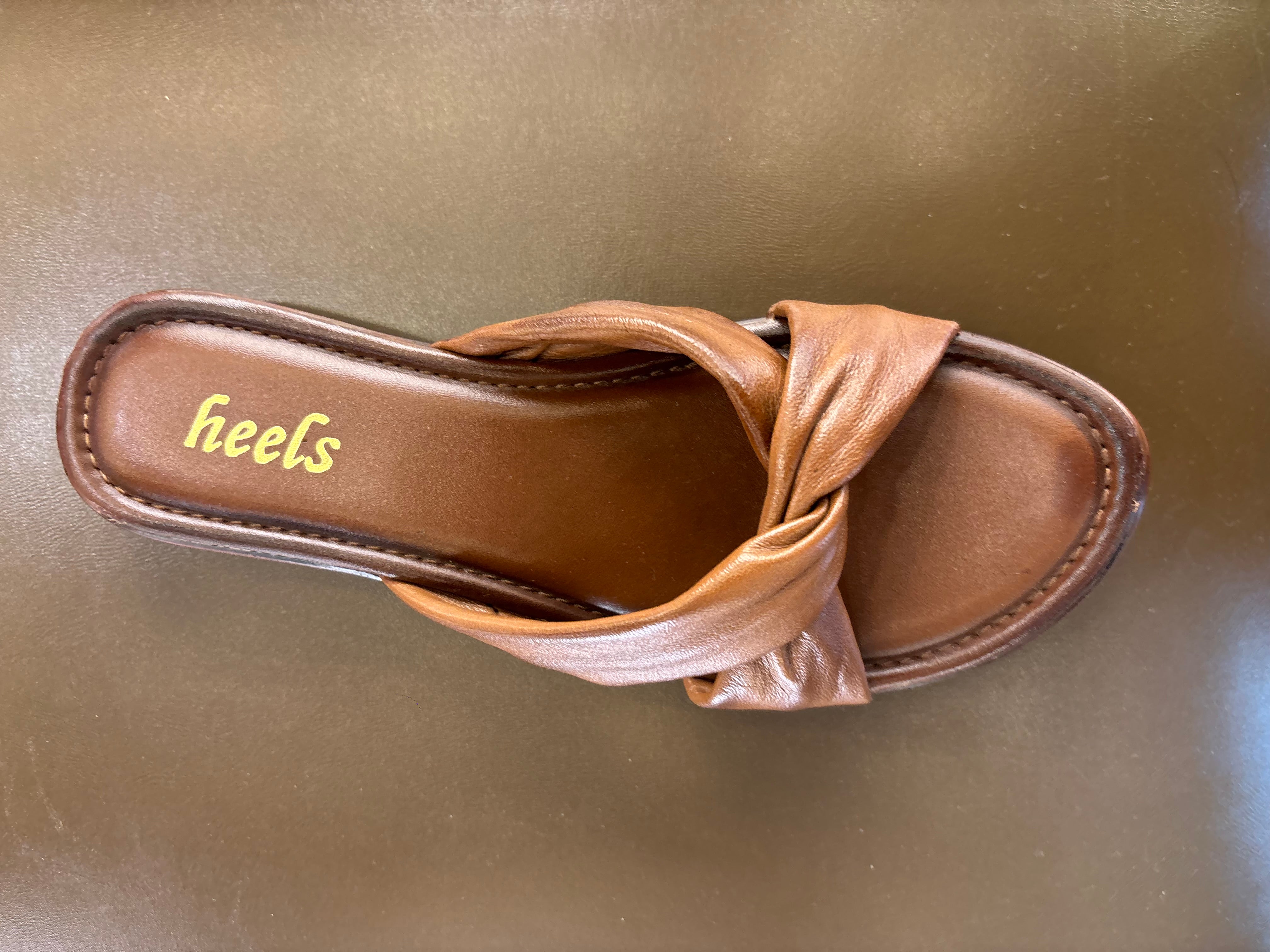 Yaba Leather Soft Napa Cross Flat Sliders