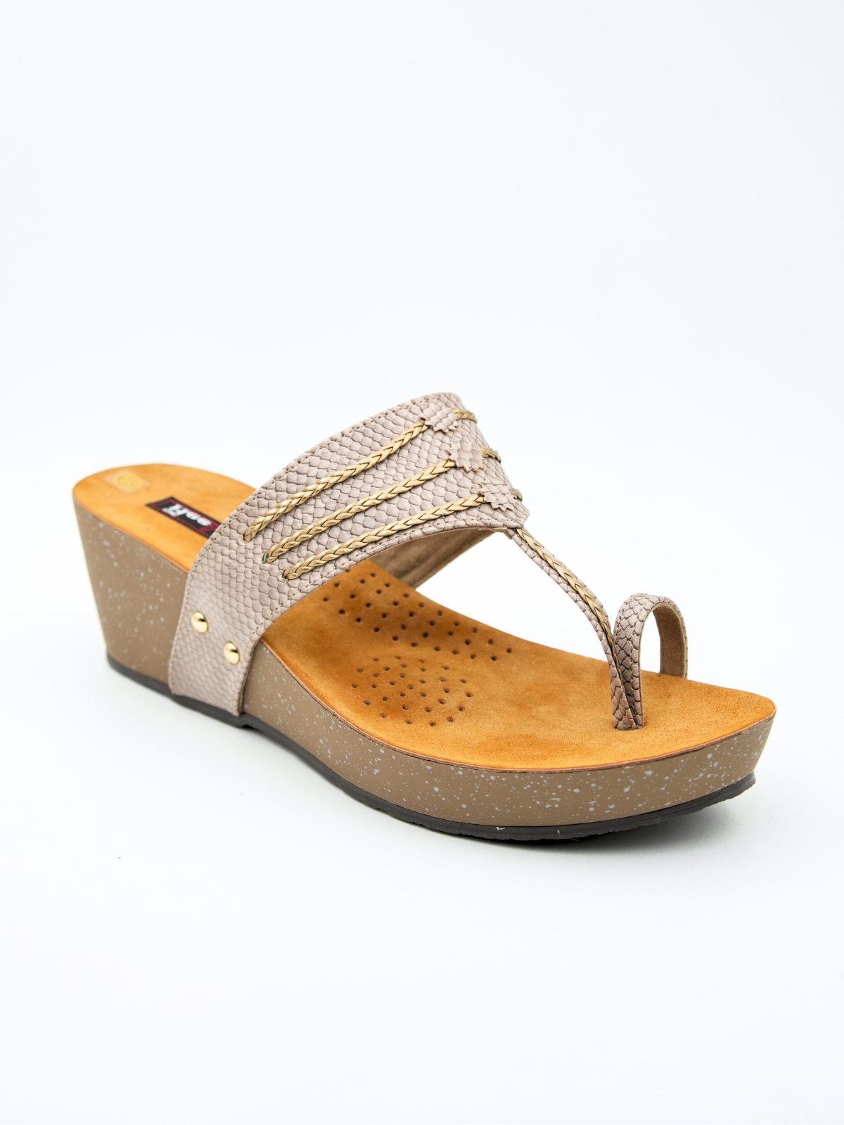 Zehra Wedge Heel Kohlapuris