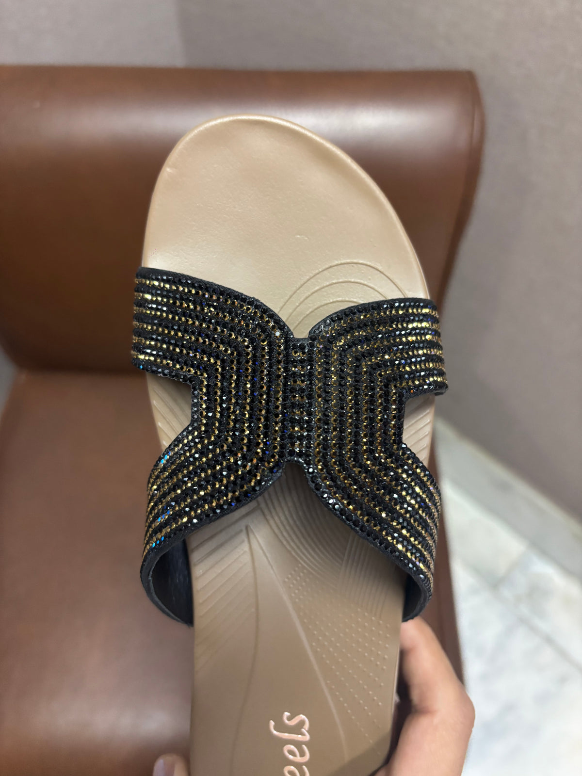 Dakota Cushioned Bling Slippers