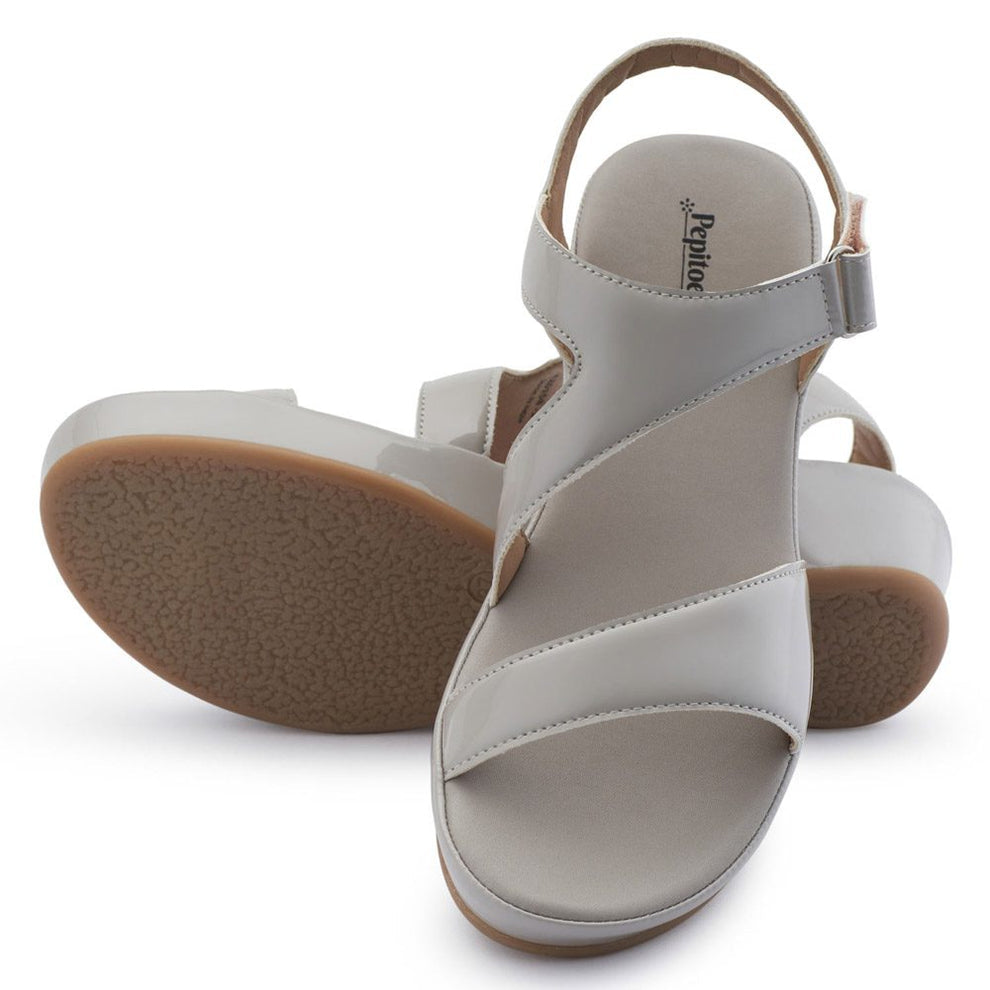 Beckett Cushioned Strap Sandals