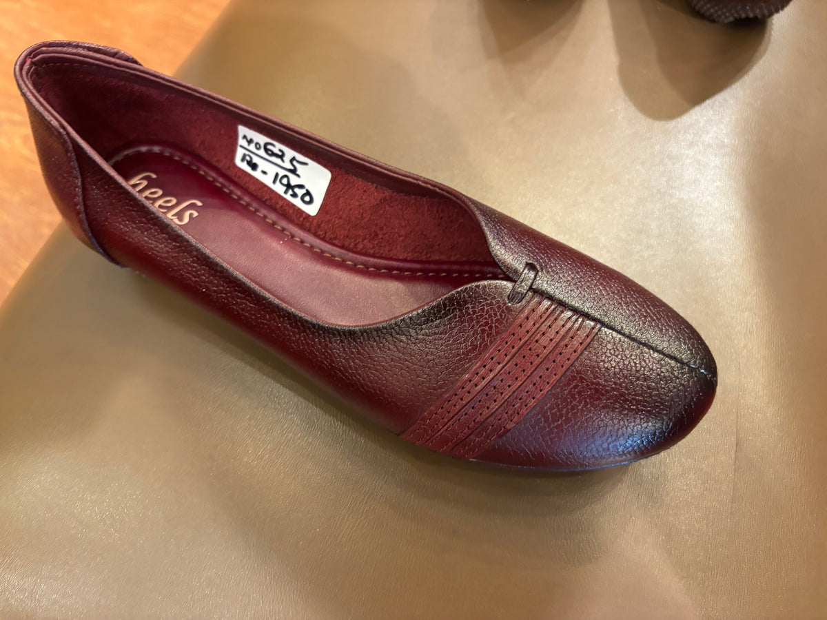 Stripes Classic Leather Loafers