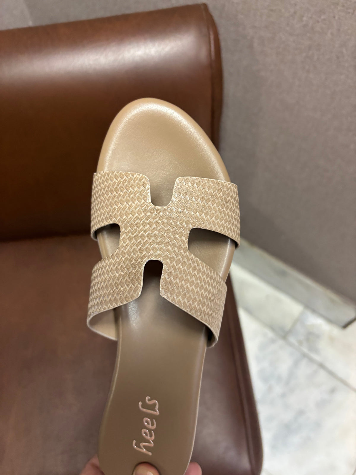 Abigail 2.0 Cushioned Sliders