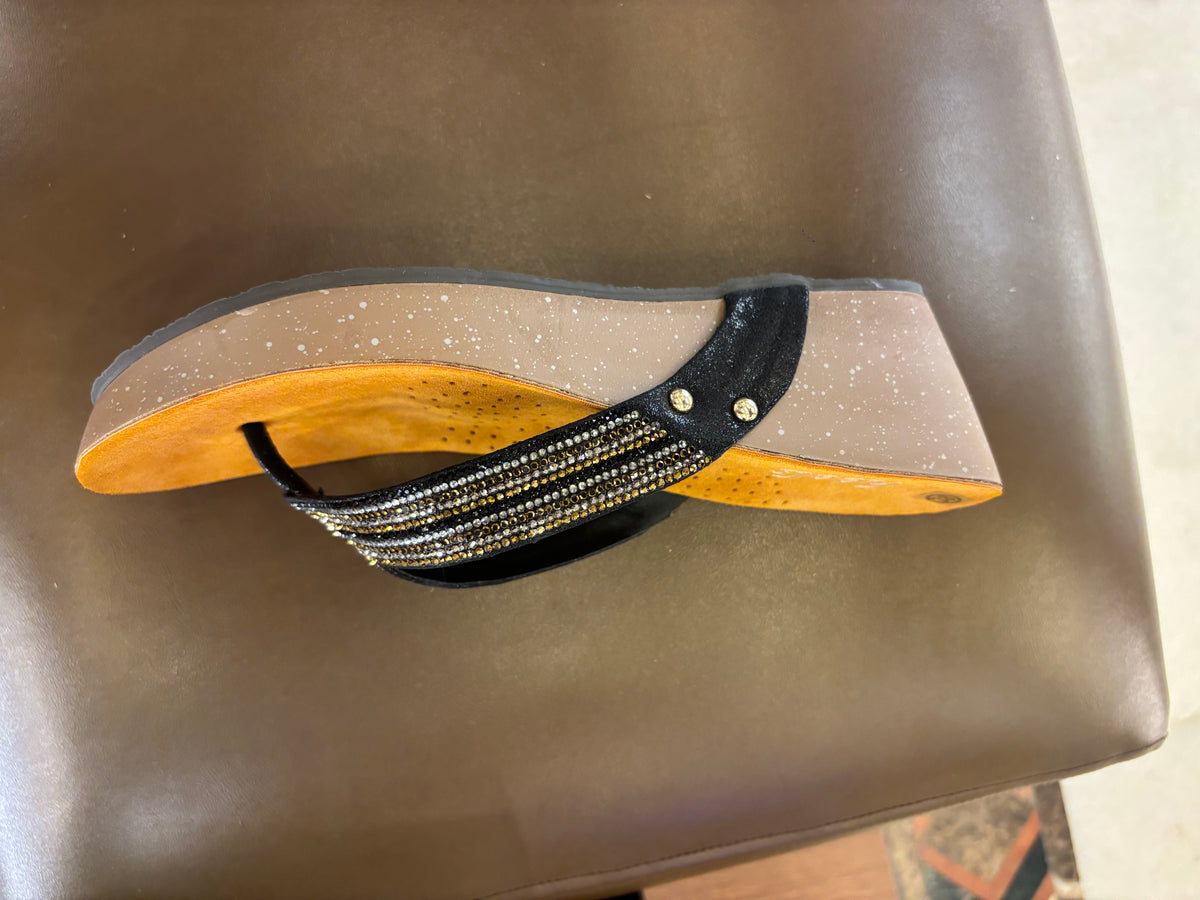 Chloe Bling V Strap Wedge Slippers in Black - The Heels India