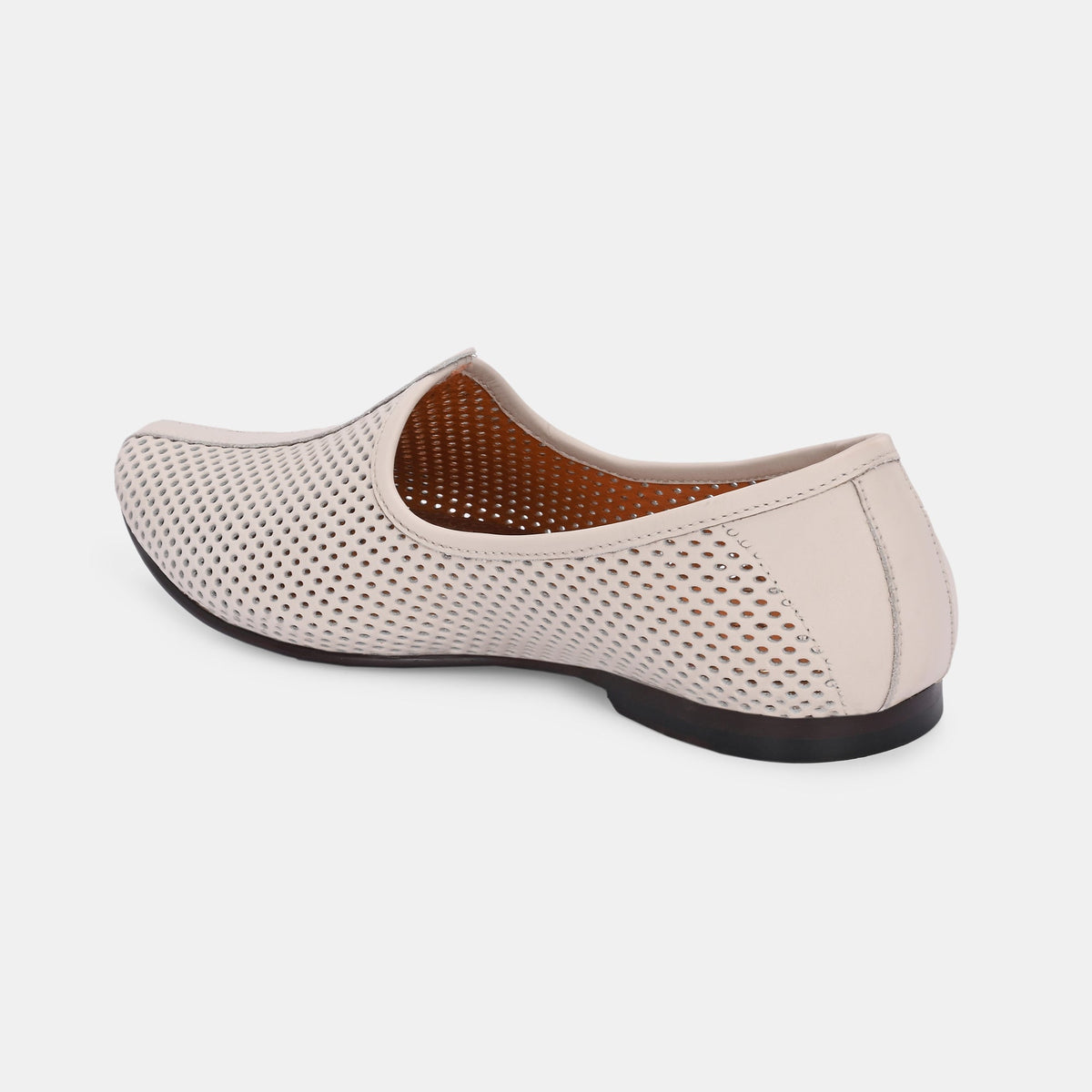 Lafattio Handcrafted Leather Juttis - The Heels India