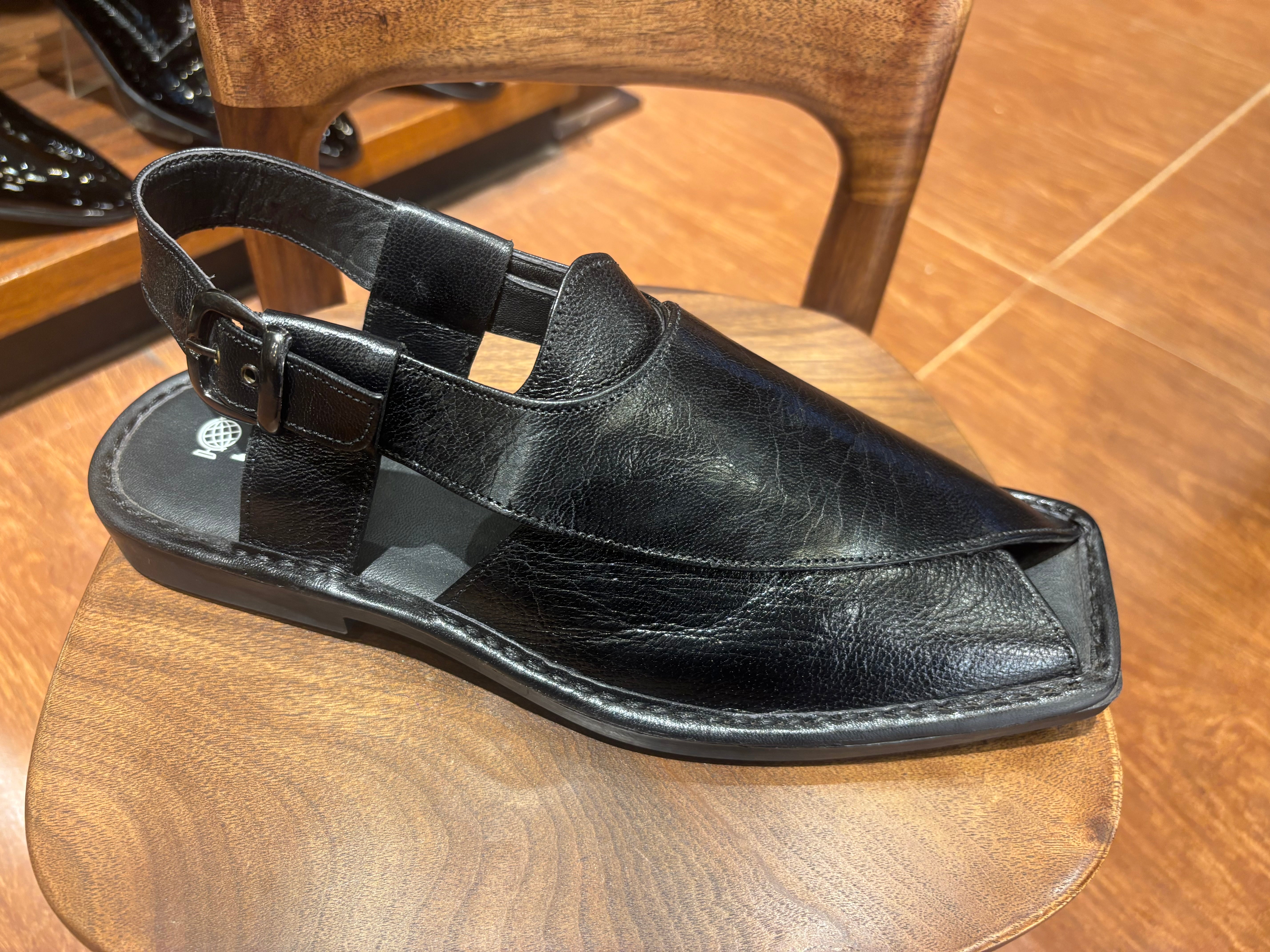 Cesar Leather Ethnic T Cut Peshawari Sandals
