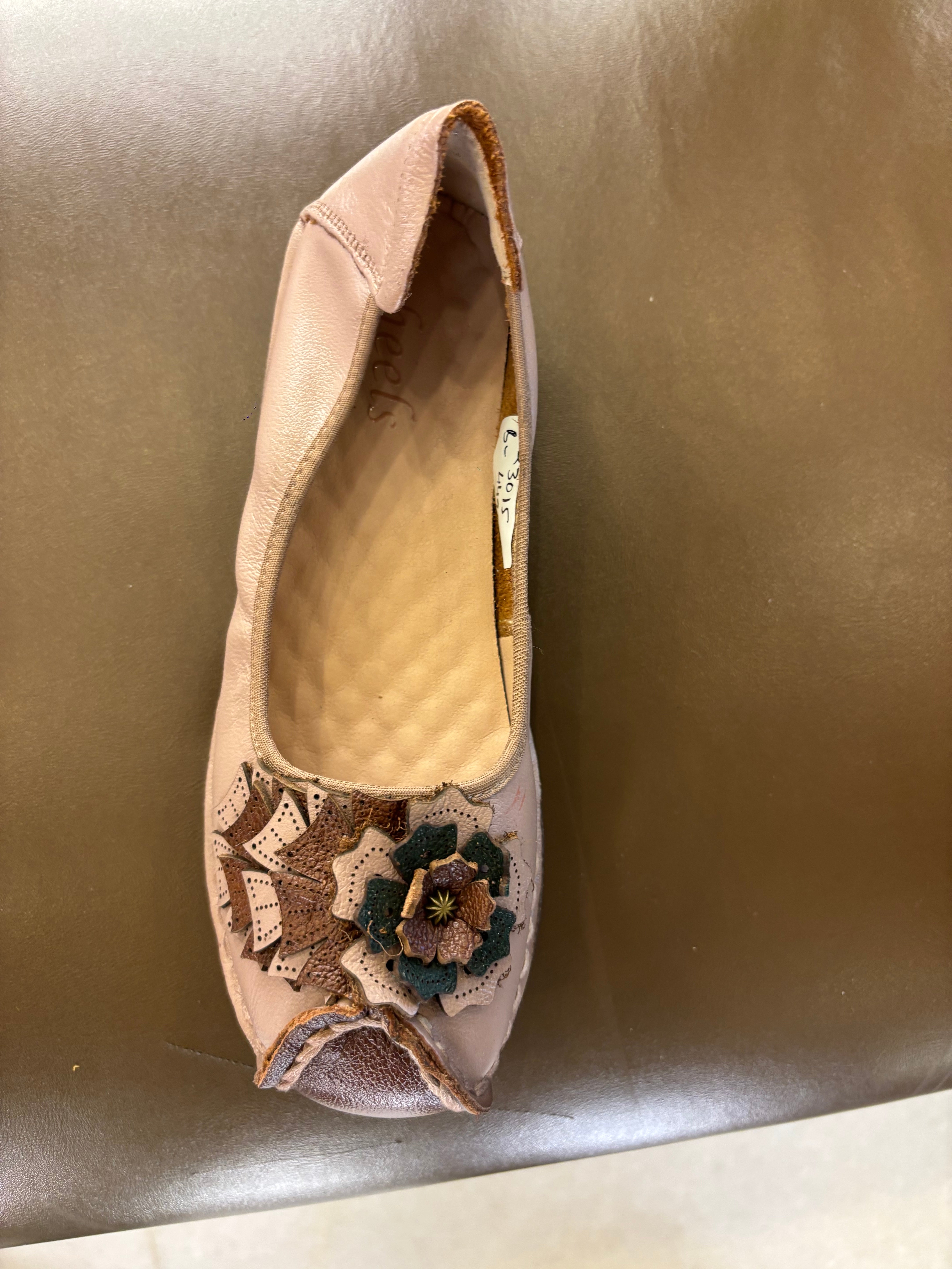 Flora 5.0 Premium Leather Cushioned Ballerinas