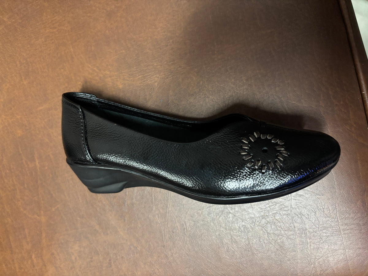 Lina Leather Wedge Ballerinas