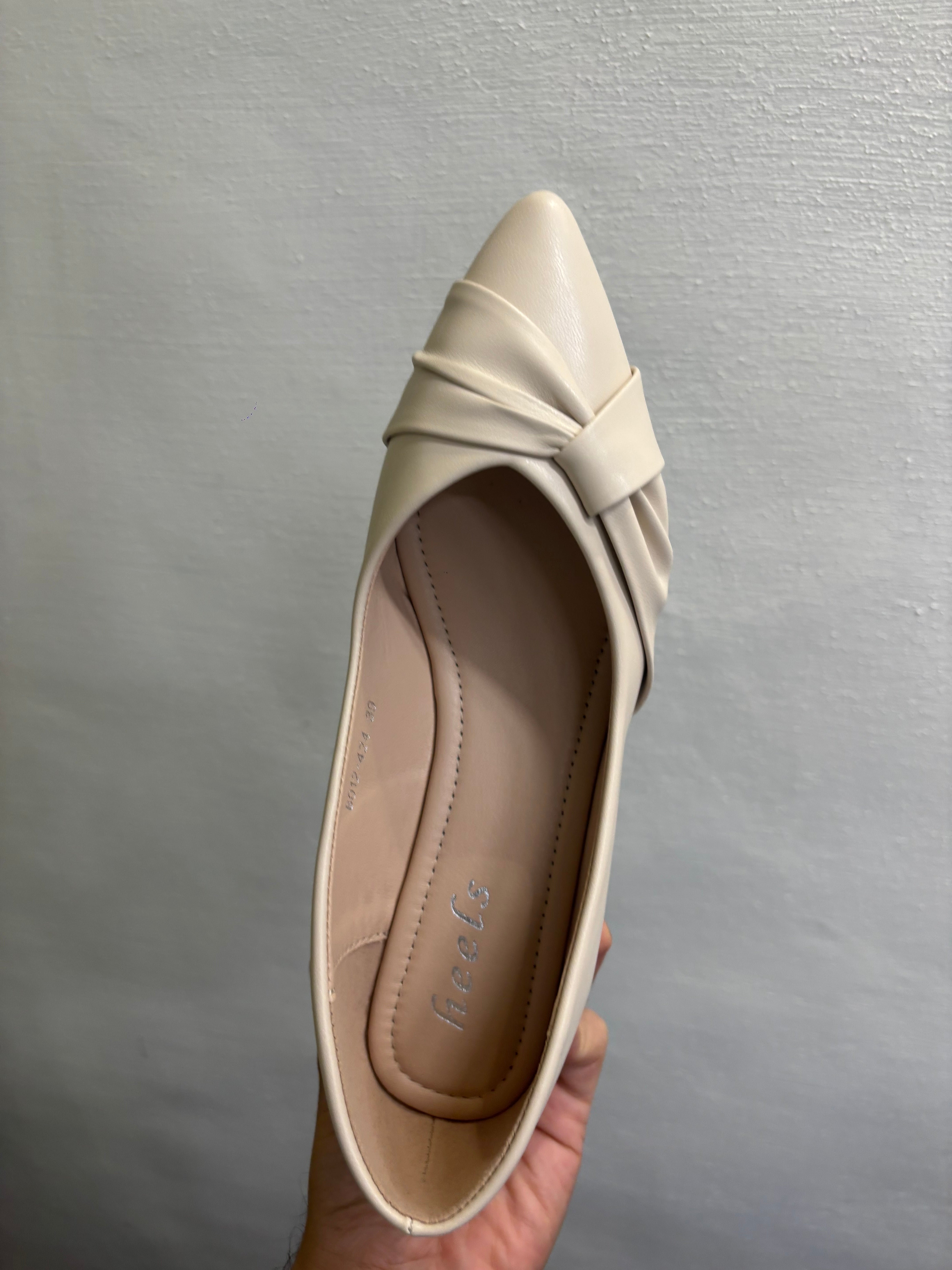 Amelie Swirl Pointed Mid Heel Ballerinas