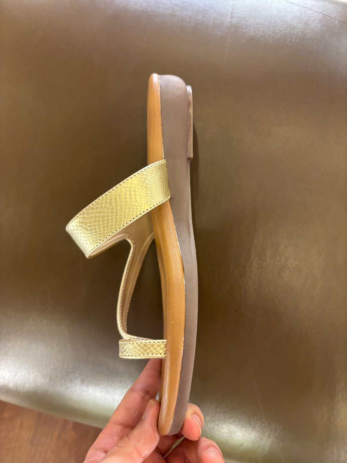 Bonita 3.0 Cushioned Comfort Thumb Slippers in Gold - The Heels India