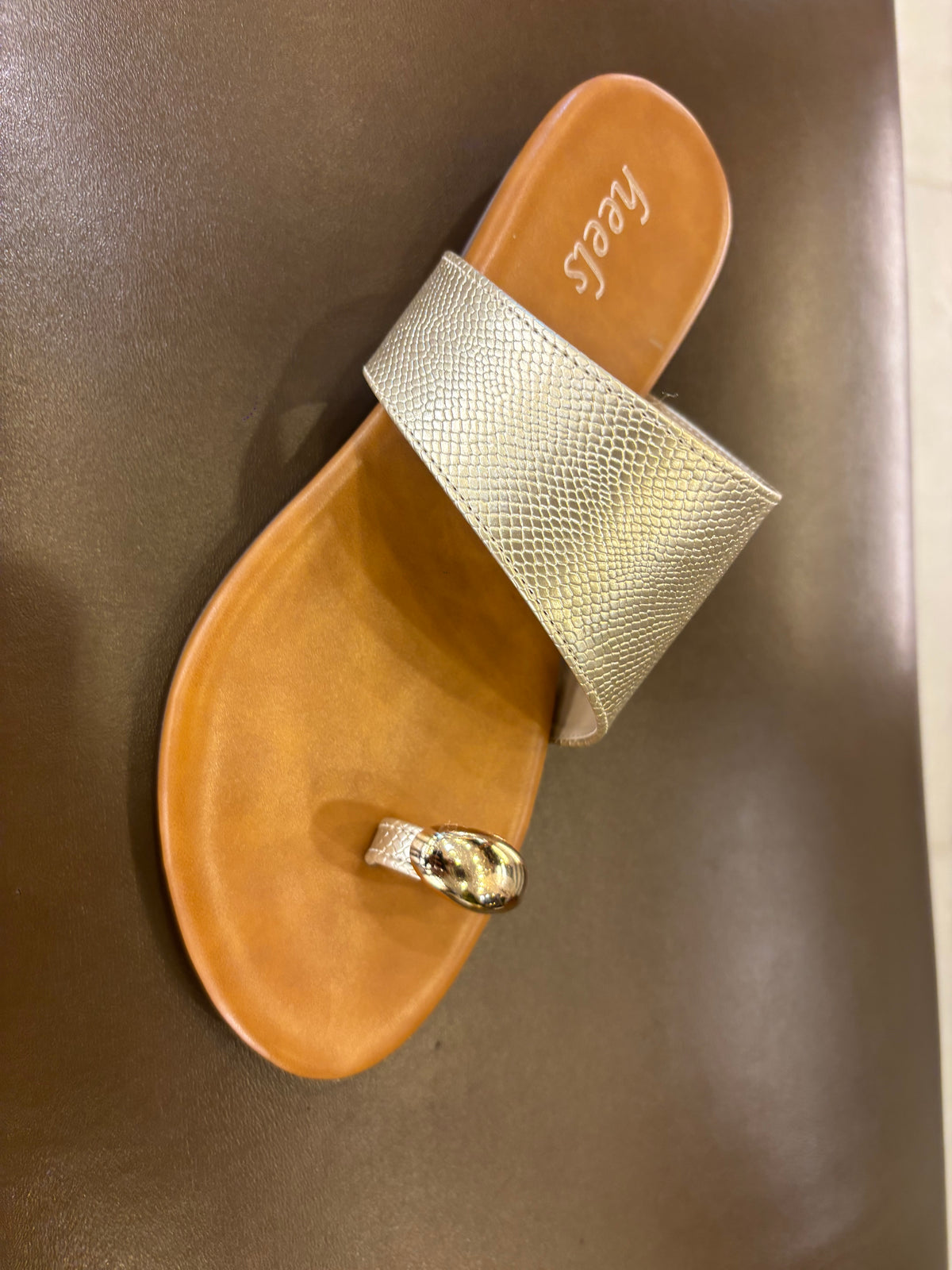 Nova 3.0 Buckled Cushioned Thumb Sliders in Gold - The Heels India