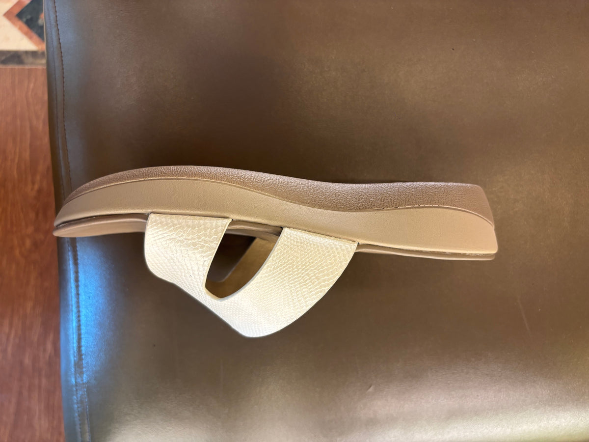 Bella Cushioned Everyday Slippers