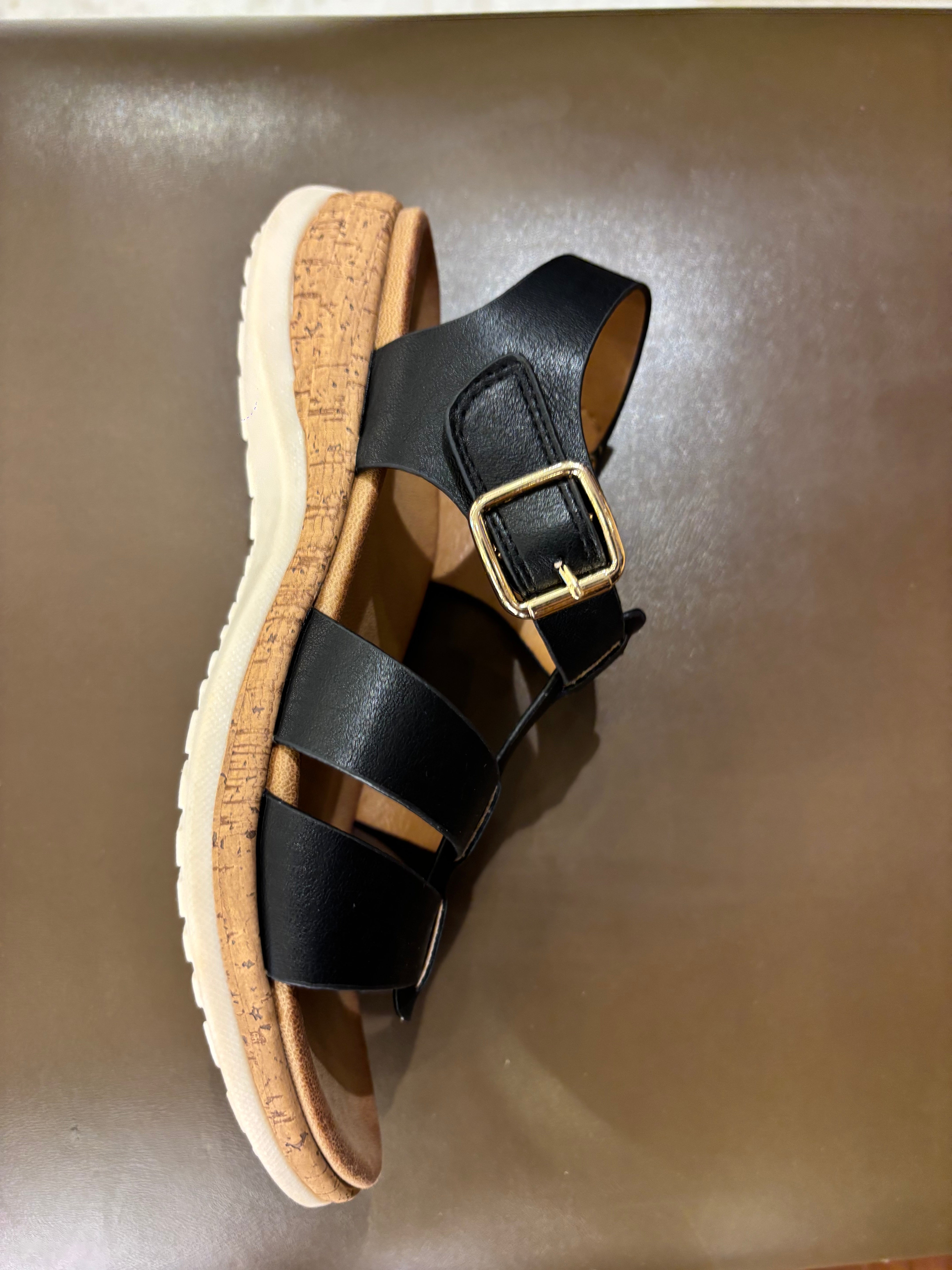 Velora Comfort Sandals – Cushioned T-Strap Daily Wear