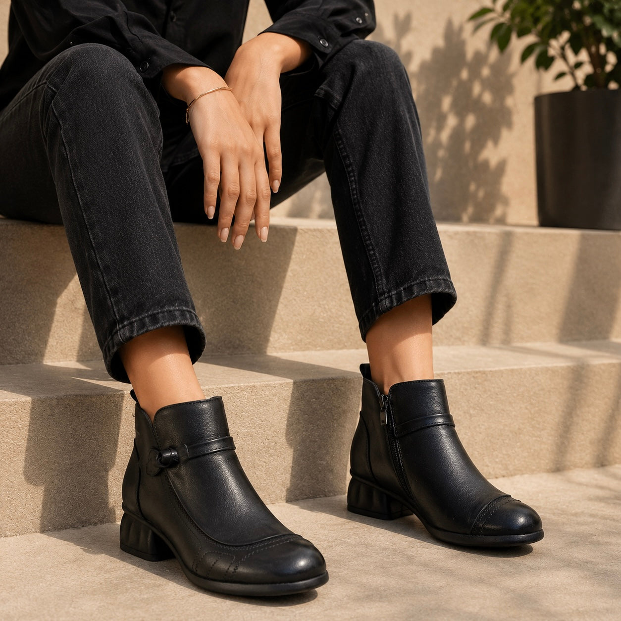 Hyde Leather Comfort Ankle Zip Boots