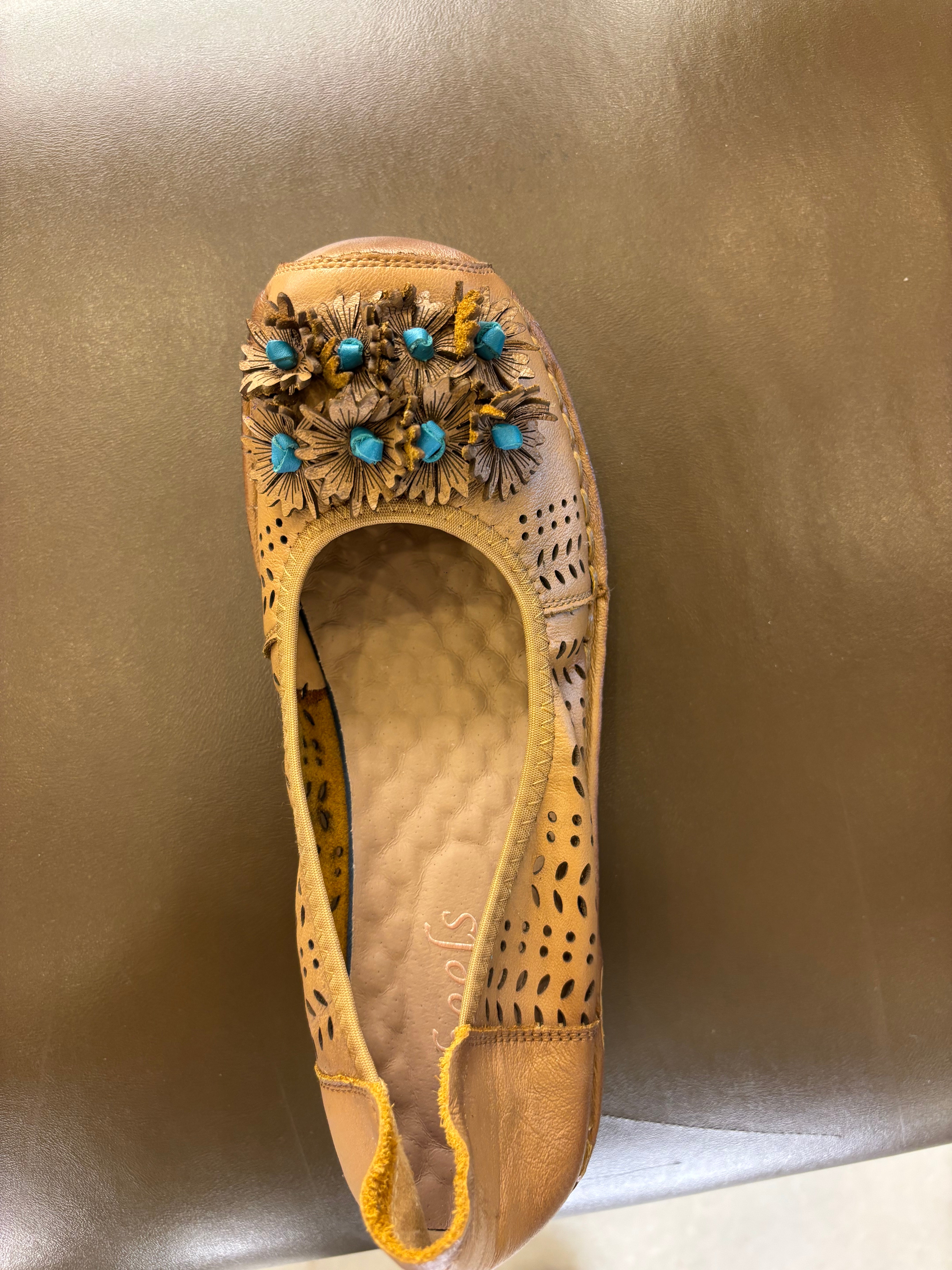 Flora 6.0 Premium Leather Cushioned Wedge Ballerinas