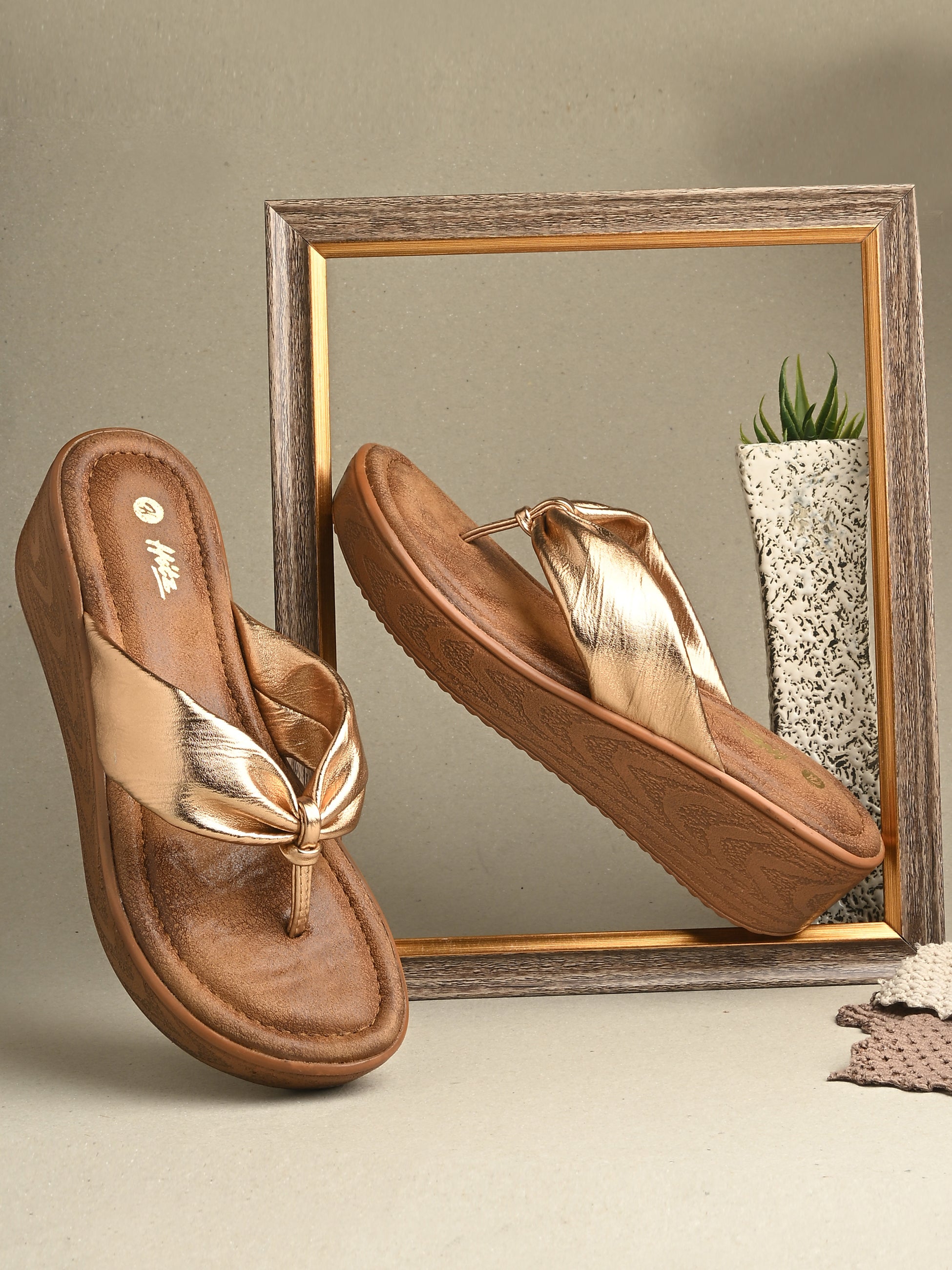 Rivya Wedge Slippers