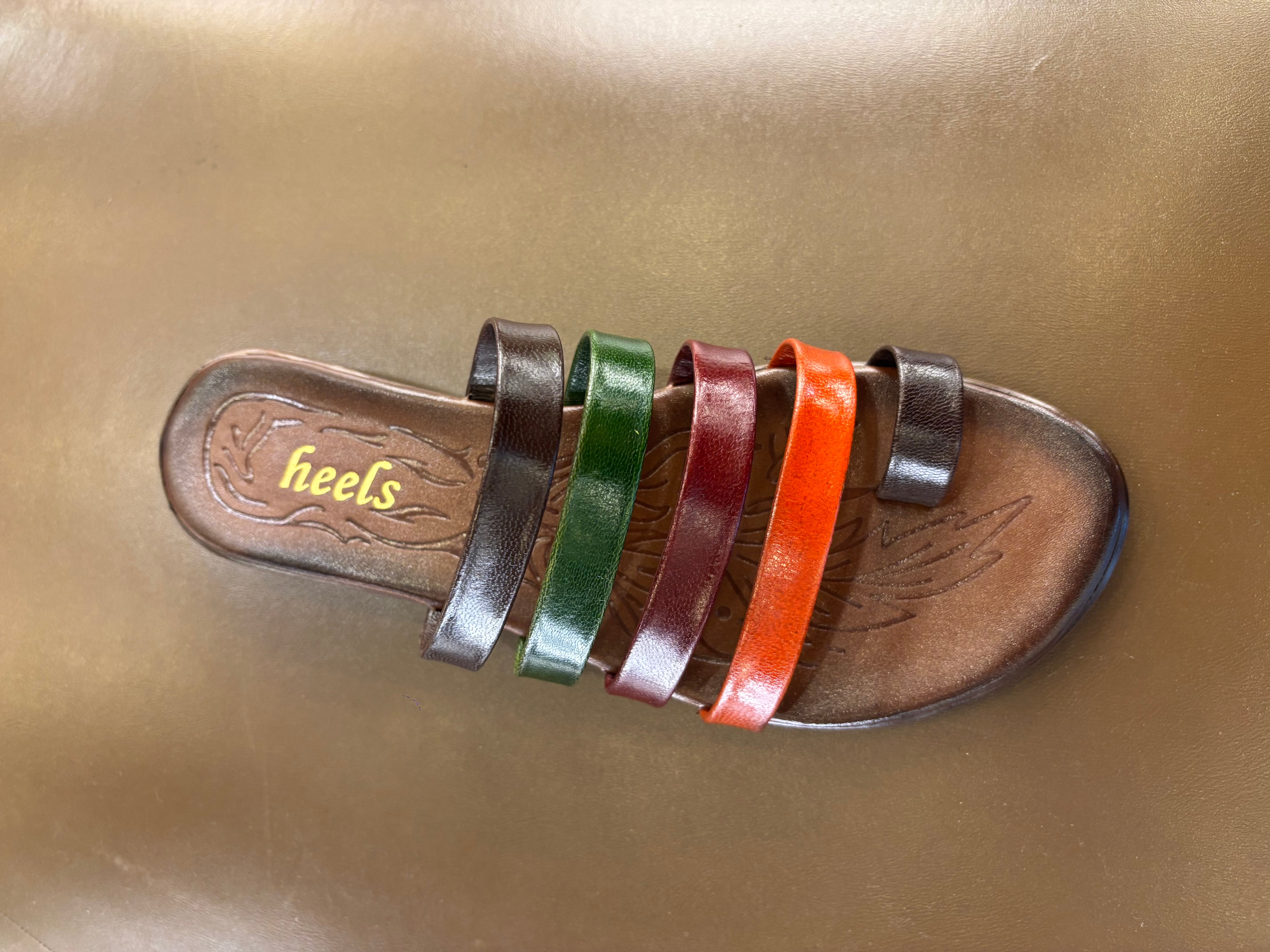 Joy Leather Thumb Strap Flat Slippers
