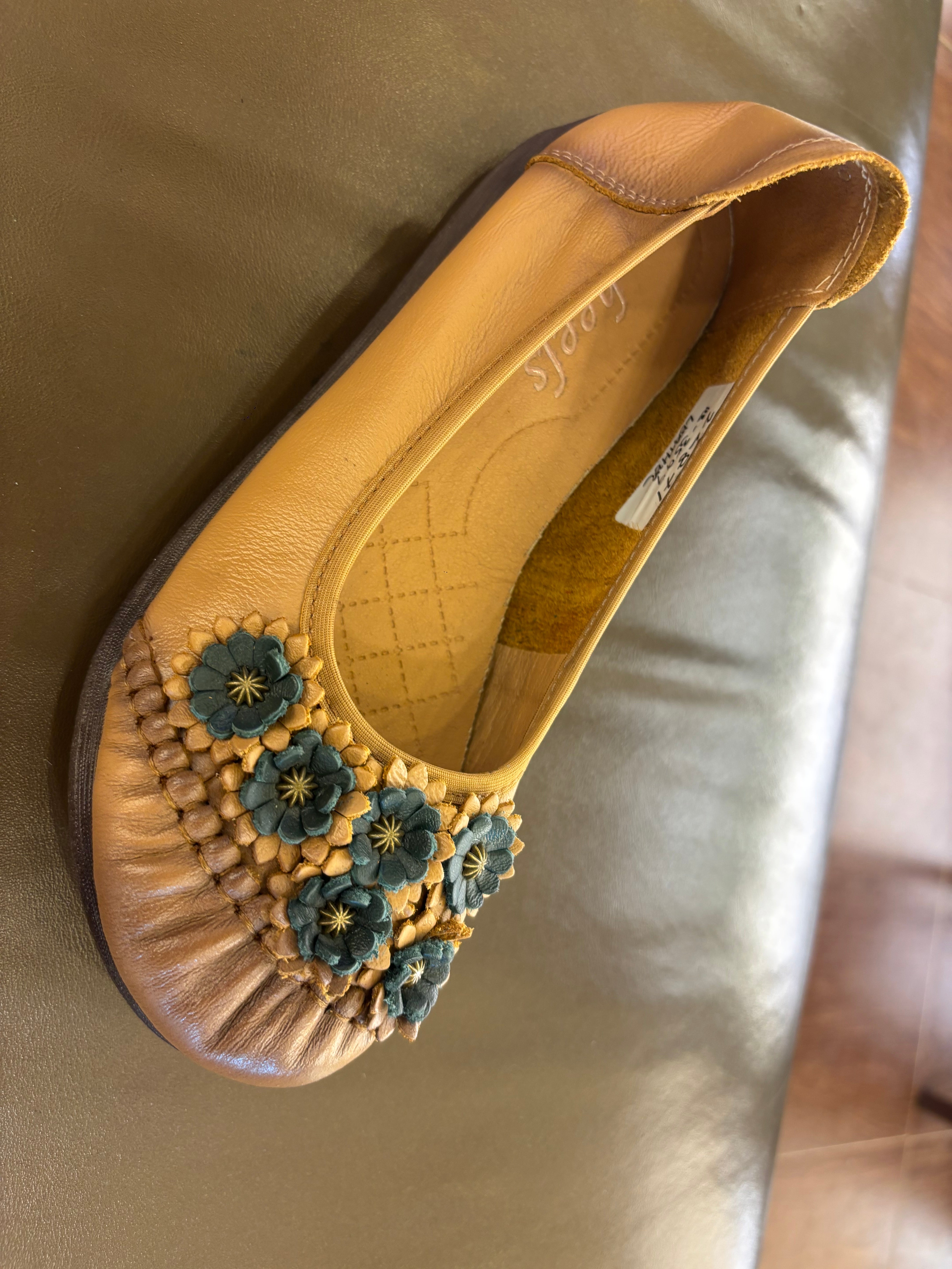 Flora 2.0 Premium Leather Cushioned Ballerinas