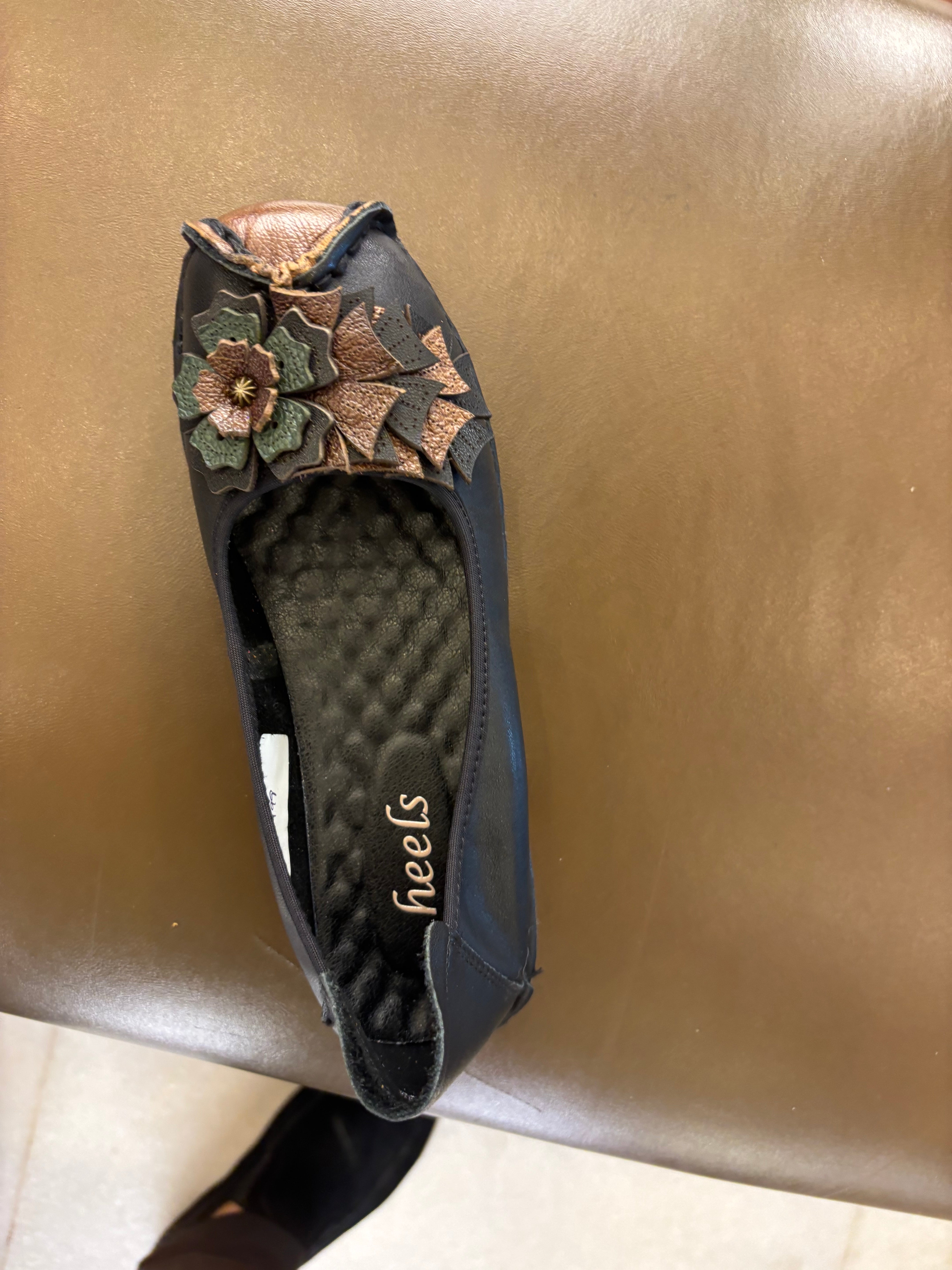 Flora 5.0 Premium Leather Cushioned Ballerinas