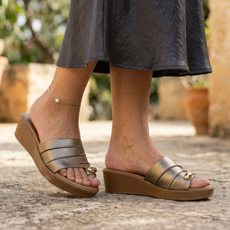Kelly Buckled Thumb Wedge Peep Toe Heels