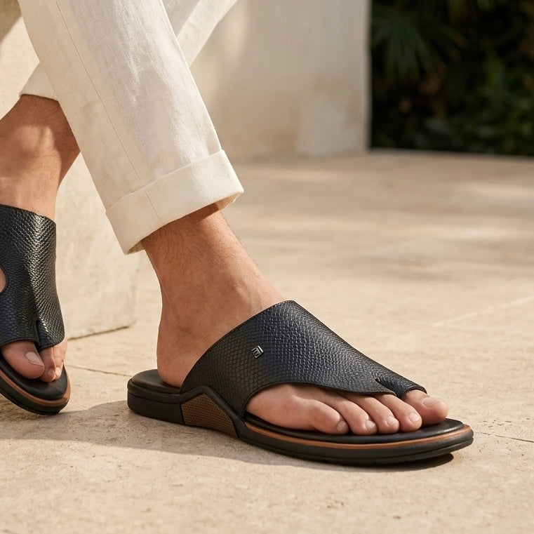 Arlo Cushion Leather Thumb Slippers - The Heels India