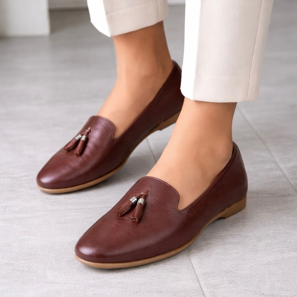 Clinton Leather Tassel Cushioned Loafers - The Heels India