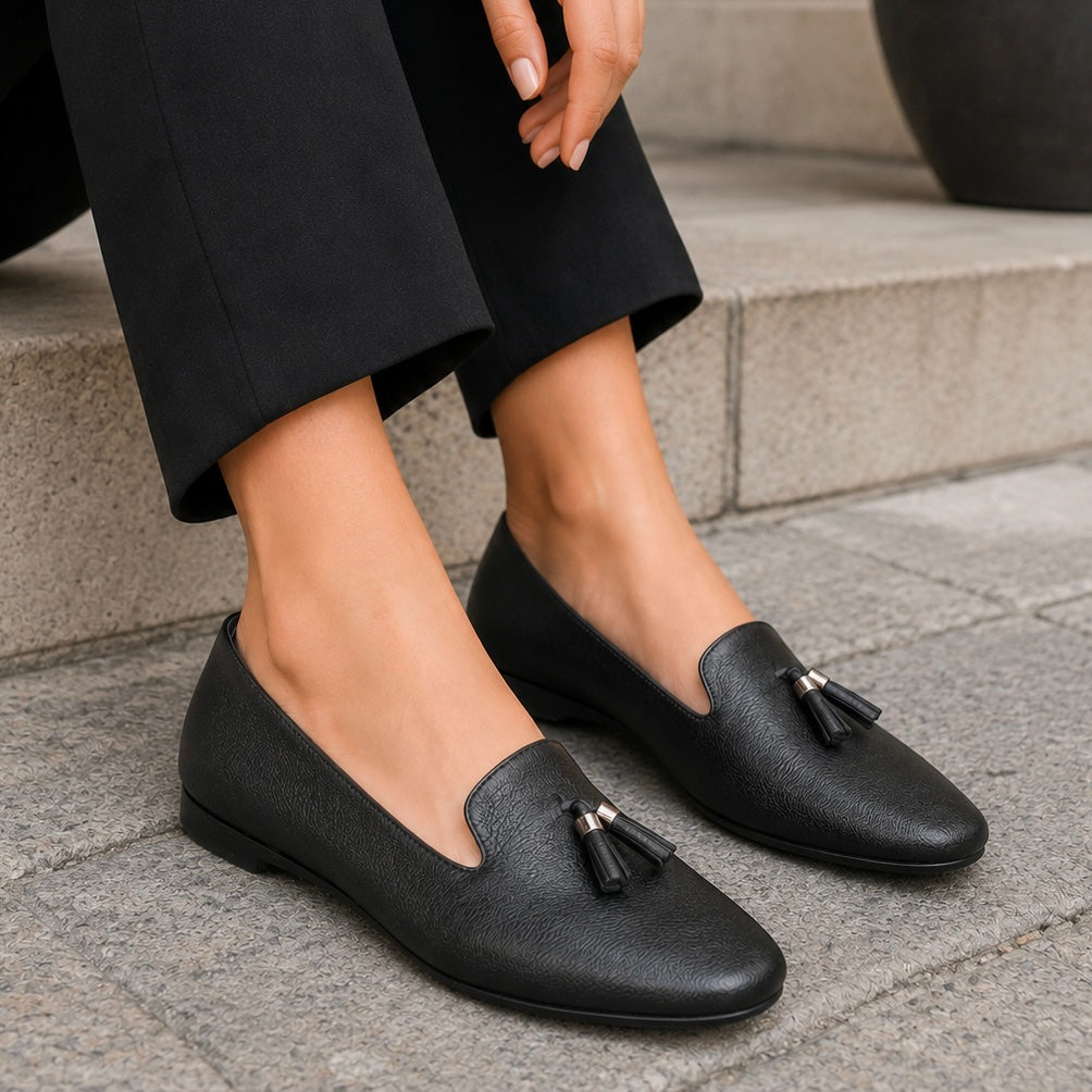 Clinton Leather Tassel Cushioned Loafers - The Heels India