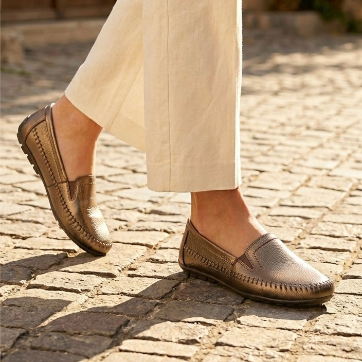 Lizzy Leather Classic Ballerinas - The Heels India