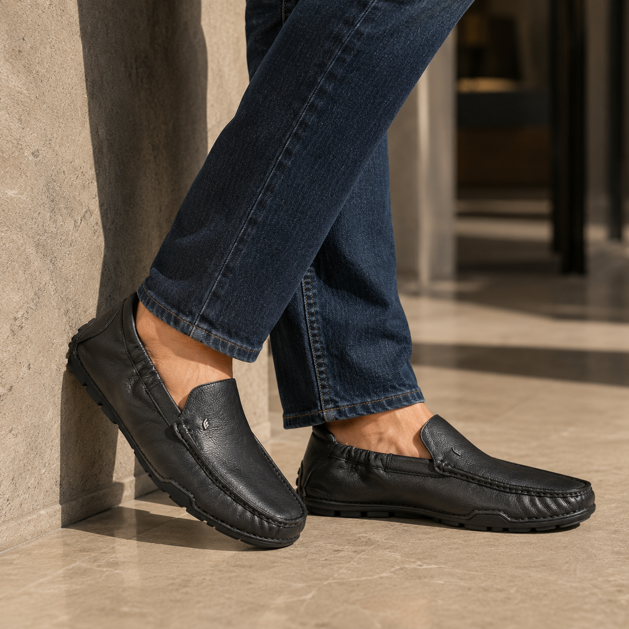 Clyde Leather Back Elastic Cushioned Loafers