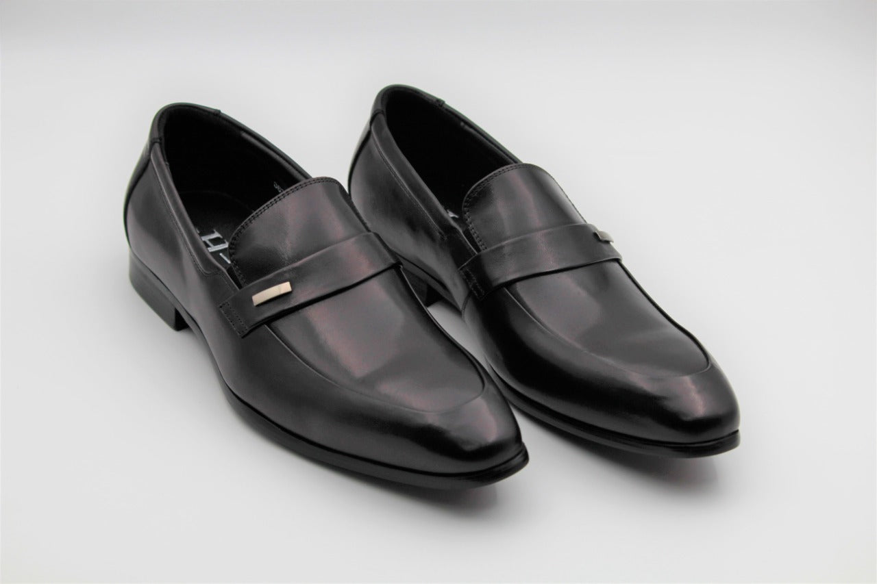 Solomon Black Formal Buckle Moccasins - The Heels India